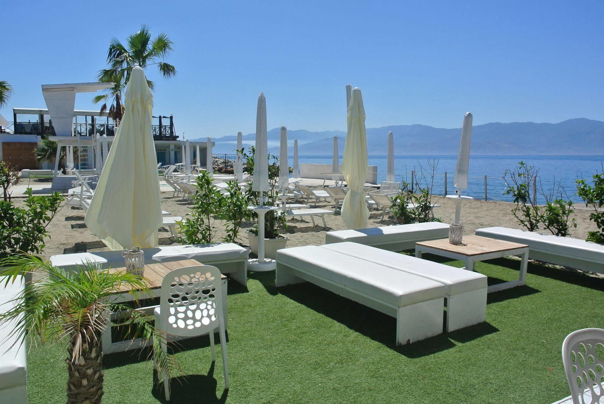 B&B Pellicano Guest House Reggio di Calabria Buitenkant foto